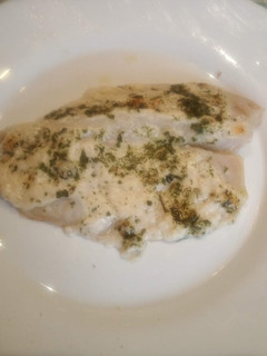 Una foto de Filetes de Tilapia alioli al horno