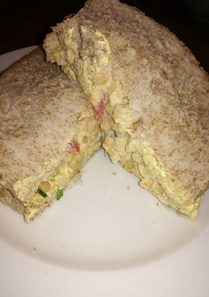 A picture of Vegan "tuna" salad sarmie.