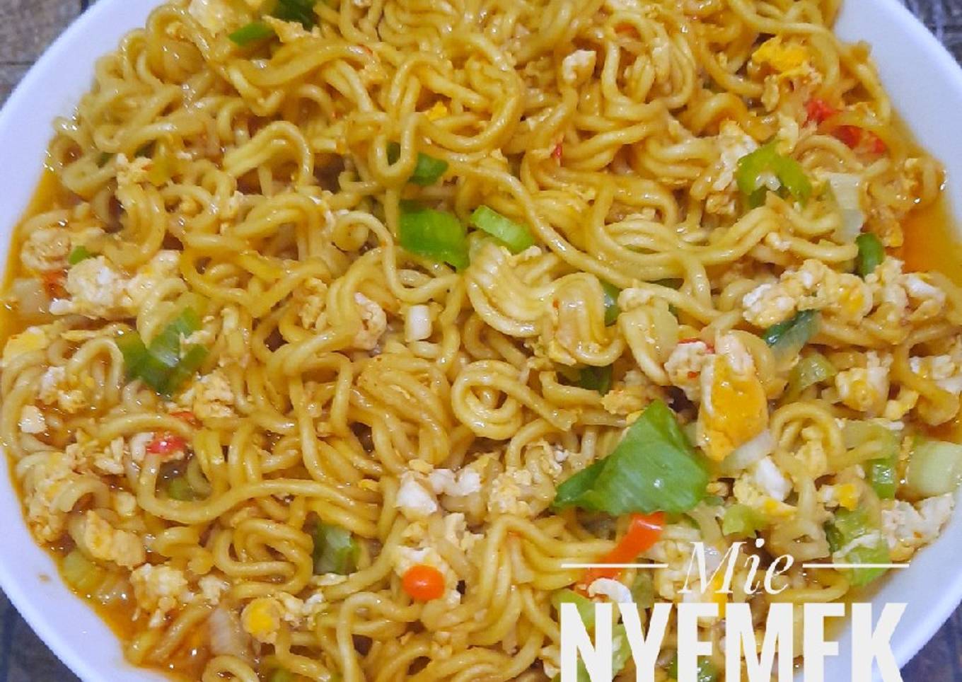 Mie Nyemek Indomie Goreng