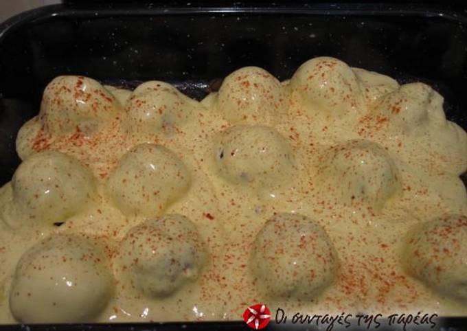 κύρια φωτογραφία συνταγής Κεφτέδες στο φούρνο με σάλτσα γιαουρτιού