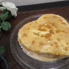 A picture of Caramel crunch cake.