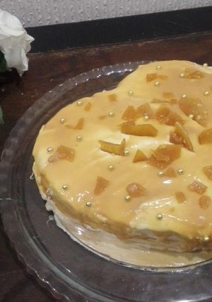A picture of Caramel crunch cake.