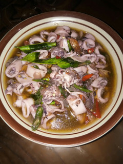 Foto resep Oseng cumi kuah pedas....