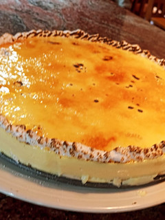 Una foto de Tarta de crema catalana