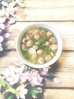 Hình của món Canh Khoai Sọ Nấu Nấm Rơm.