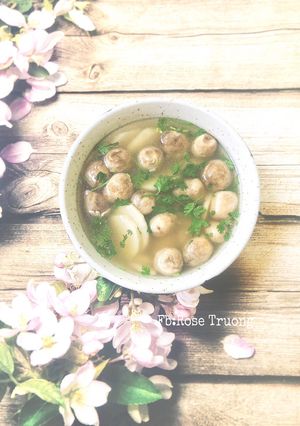 Hình của món Canh Khoai Sọ Nấu Nấm Rơm.
