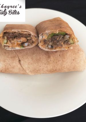 A picture of Spicy shawarma 🌶 🌯.