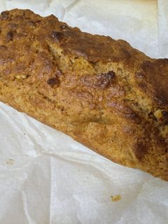 Una foto de Bizcocho vegano de zanahoria y nueces