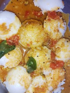 சின்ன வெங்காய சாம்பார்(onion sambar recipe in tamil) செய்முறை முக்கிய புகைப்படம்