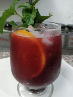 A picture of Blackberry lemonade.