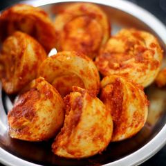 A picture of Spicy boiled egg fry.