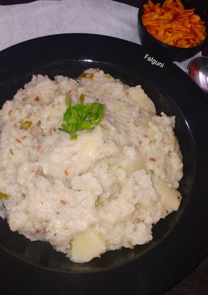 મોરૈયો ખીચડી(Moraiyo khichdi recipe in gujarati) રેસીપી મુખ્ય ફોટો