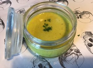 Une photo de Sauce salade au Melfor, citron, épices et ciboulette