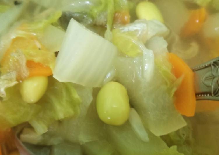 Cara Menyiapkan Sup edamame + labu air + sawi + wortel Anti Gagal!