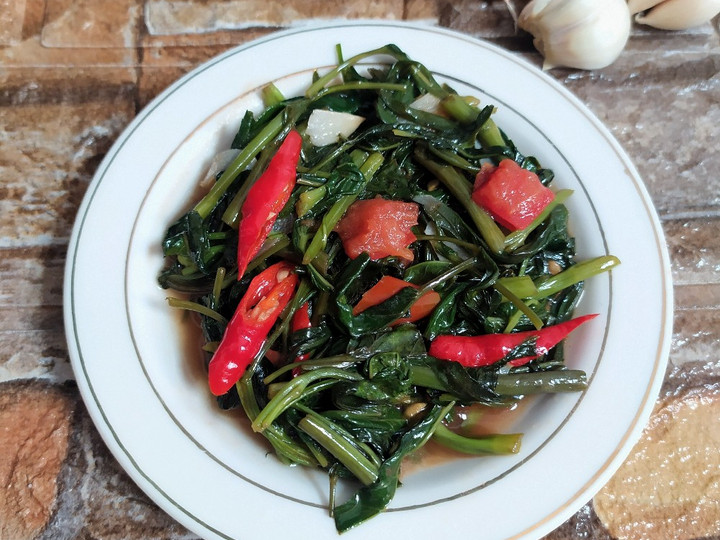 Cara Gampang Menyiapkan Tumis Kangkung Simple, Bikin Ngiler