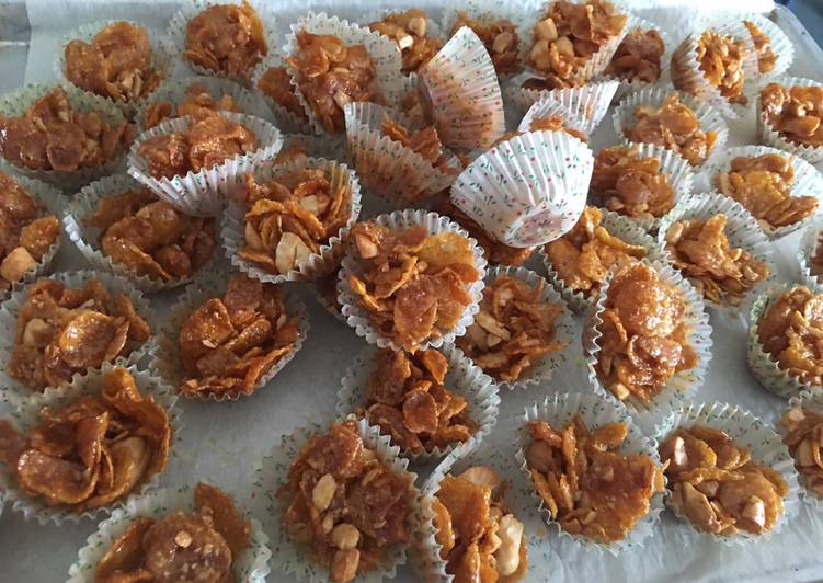 Recipe of Quick Cornflake clusters