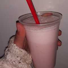 Una foto de Licuado de Frutilla