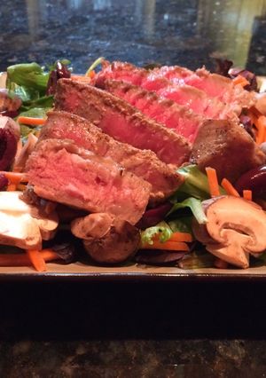 A picture of Seared Tuna Steak Salad.