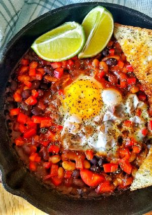 A picture of Mexican Egg & Beans.