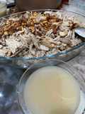 رز بالبازيلا والدجاج المسلوق والمكسرات