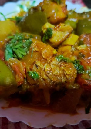 শিম আলু বড়ি দিয়ে কাতলা মাছ (shim aloo bori diye katla mach recipe in Bengali) রেসিপির প্রধান ছবি