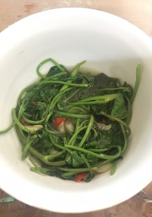 Foto resep Sayur kangkung kuah simple