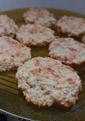 Una foto de Galletitas de avena, banana y manzana!!