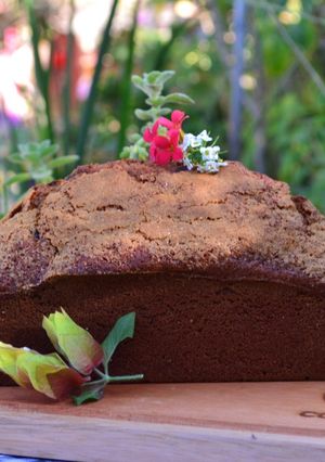 Una foto de Budín de zanahoria con harina integral y chocolate amargo🥕