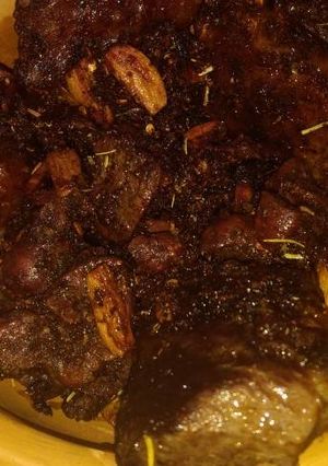 Una foto de Entraña a la pimienta y riñoncitos fritos al ajillo