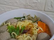 Gambar mie bakso campur
