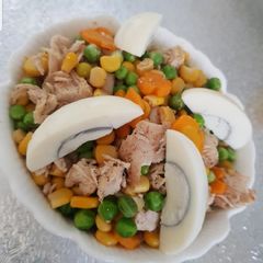 A picture of Simple chicken salad.