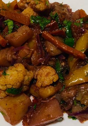 O poză a rețetei Tocăniță de legume 🍆🥕🌶🍅🫑🥒🧅.