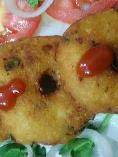 बडे,(बचे हुए चावल के) (bhade recipe in hindi) रेसिपी मुख्य फोटो