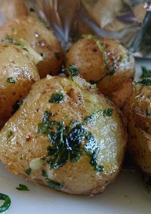 A picture of Parsley And Garlic Potatoes.