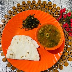 A picture of Pathiri.