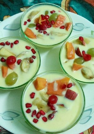A picture of Fruit custard.