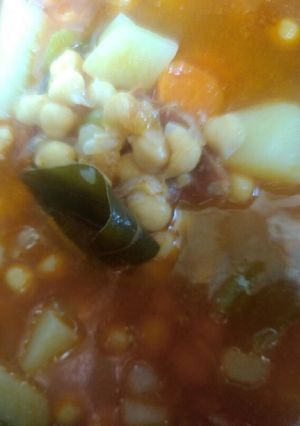 Foto principal de Puchero de garbanzo pedrosillano