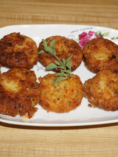 A picture of CHICKPEA CROQUETTES,VEGAN. JON STYLE.