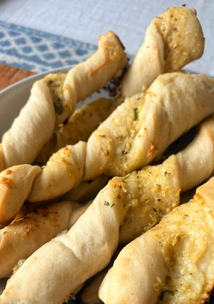 A picture of Easy Homemade Cheesy Garlic Butter Twist Breadsticks.