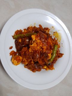 स्पाइसी हैदराबादी एग मसाला (spicy hyderabadi egg masala recipe in Hindi) रेसिपी मुख्य फोटो