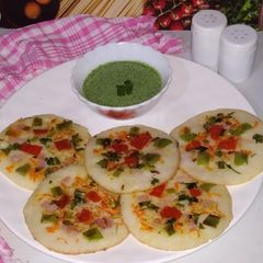 A picture of Poha uttapam.