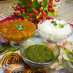 Rajma,Chawal with Coriander Chutney A picture of Rajma,Chawal with Coriander Chutney.