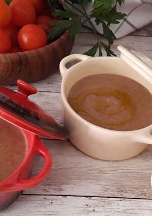 Una foto de Crema de setas y castañas