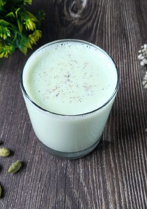 A picture of Cardamom/Elaichi flavoured milk..