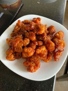 Hình của món Gà popcorn sốt chua ngọt.