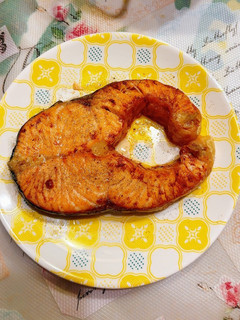 氣炸鍋鮭魚 的食譜成品照片