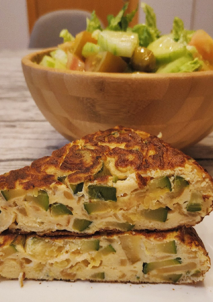 Una foto de Tortilla de Calabacín y Cebolla