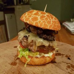 A picture of Ultimate beefburgers.