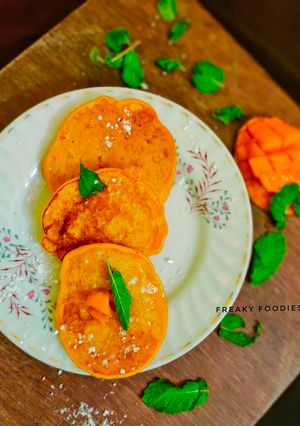আমের প্যানকেক (Mango Pancake recipe in Bengali) রেসিপির প্রধান ছবি