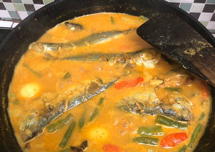 Resep 1 Gulai Lemak Ikan Kembung Gulai 3 In One Oleh Dapue P Cik Budi Cookpad